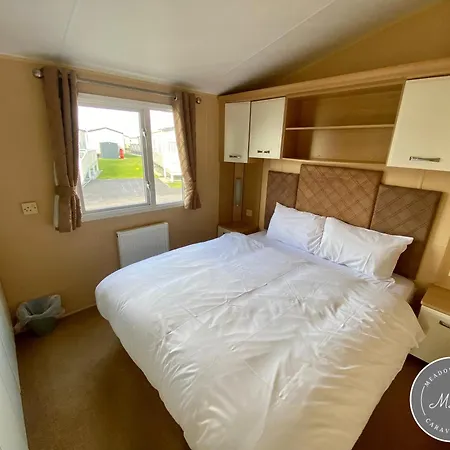 Palm Grove 132 - Pet Friendly, Wifi, Central Heating, Close To Shops And Beach - Meadow Lakes Caravan & Lodge Hire Chapel Saint Leonards Exterior photo